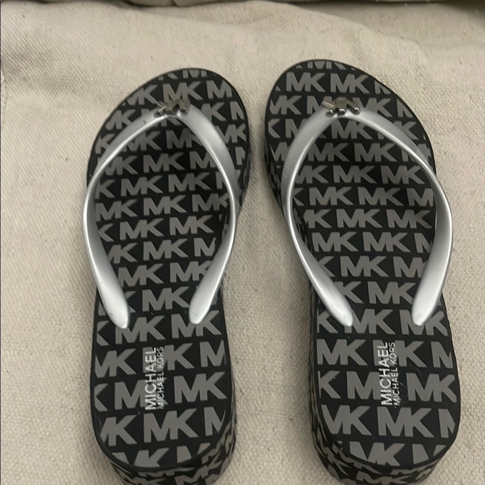 Michael Kors Black and Silver Sandals Elegant Summer Footwear